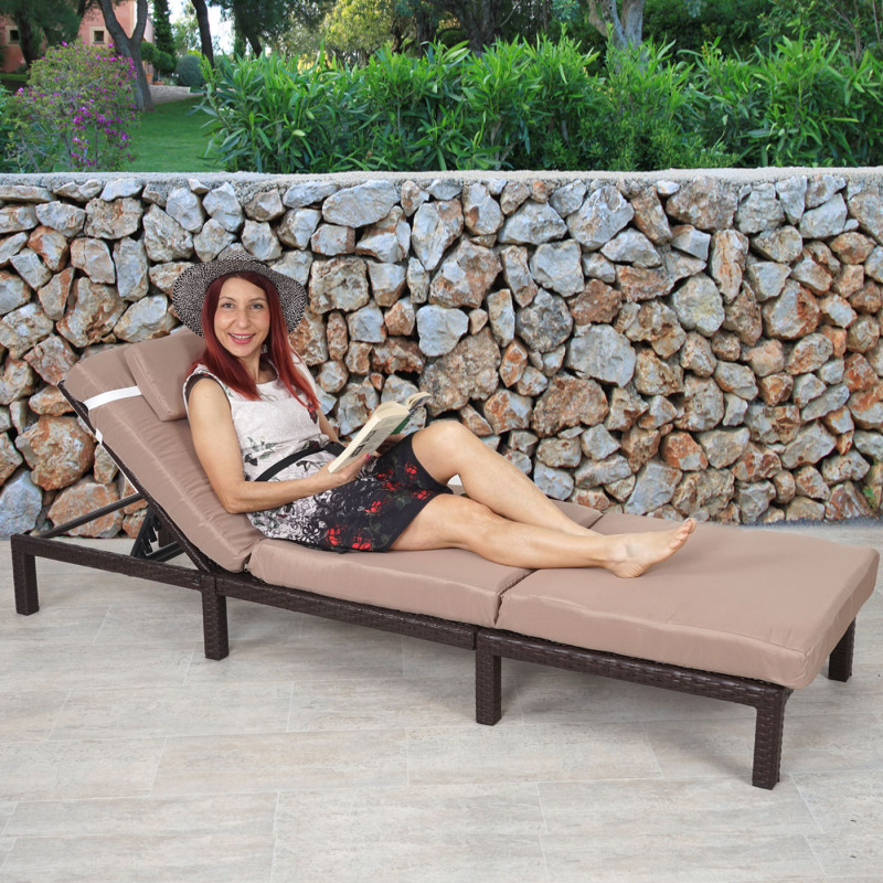 Chaise longue polyrotin, bain de soleil, transat de jardin - Premium marron, coussin crème