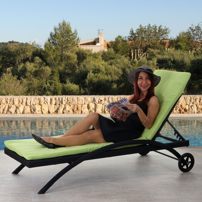 Chaise longue Kastoria, polyrotin, bain de soleil - marron chiné, coussin crème